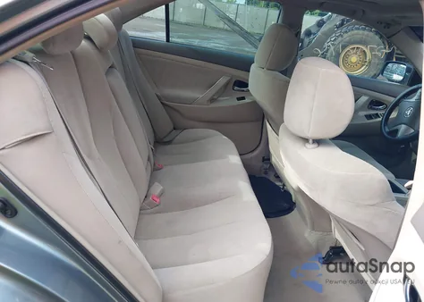 2008 Toyota Camry Ce/Le/Xle/Se z USA, uszkodzony, nr VIN 4T1BE46K58U732327